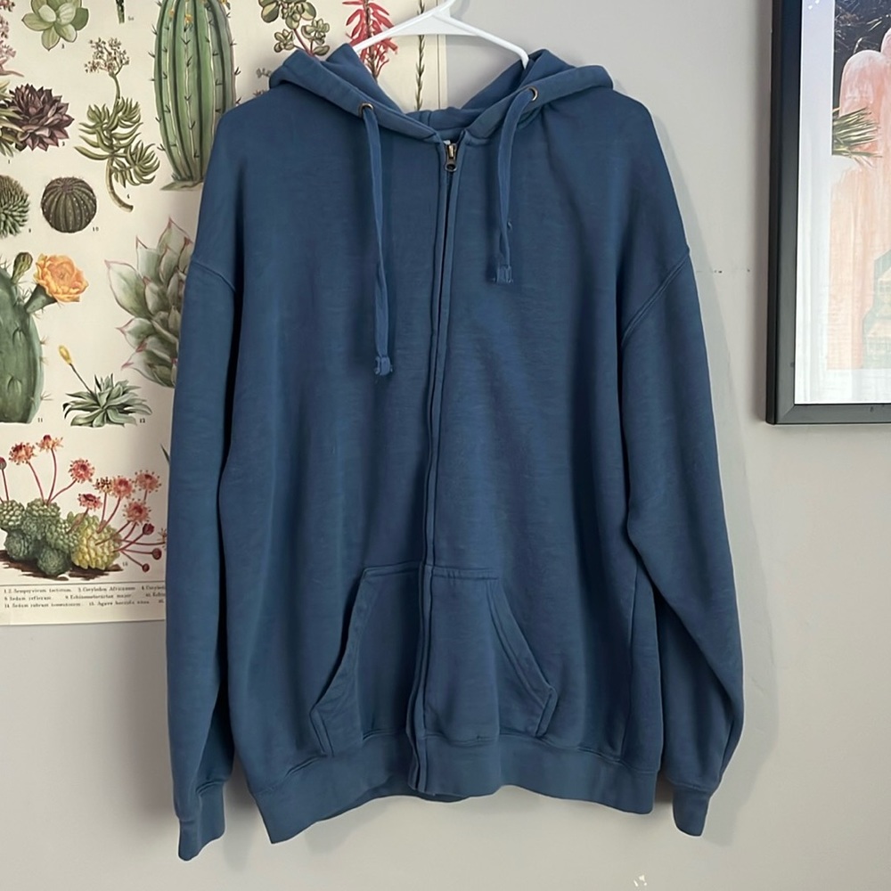 Pacific & Co blue zip up hoodie size XL
